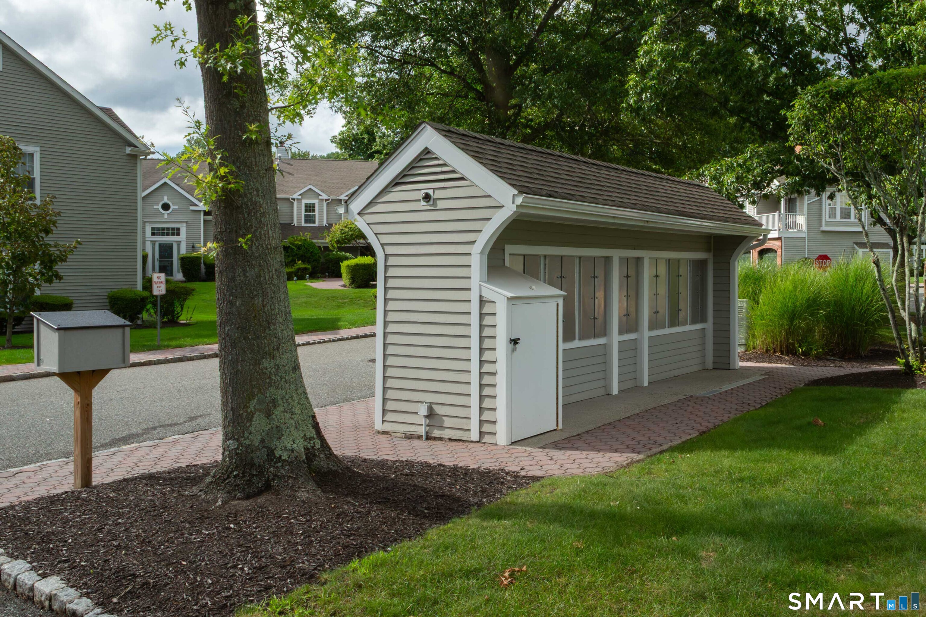 223 Mayfield Drive Trumbull CT 06611