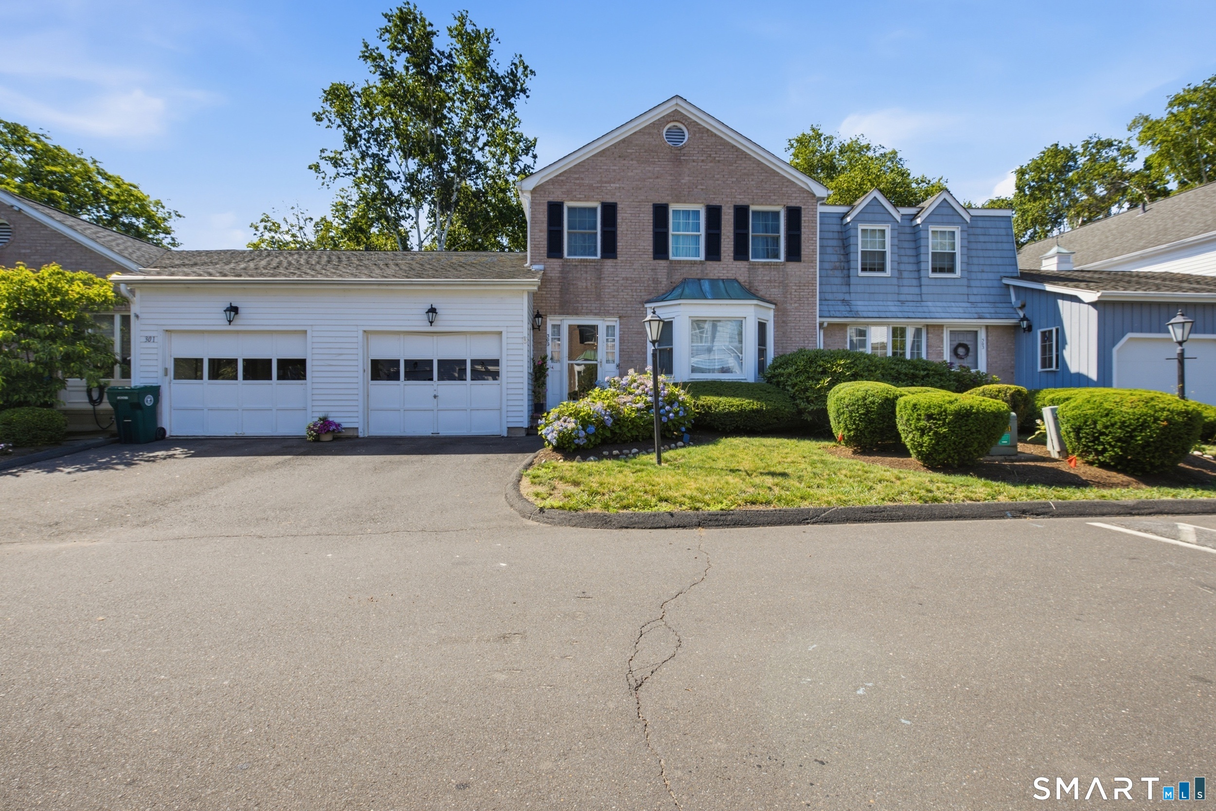 Stratford CT, 302 Bar Harbor Road, Unit 302