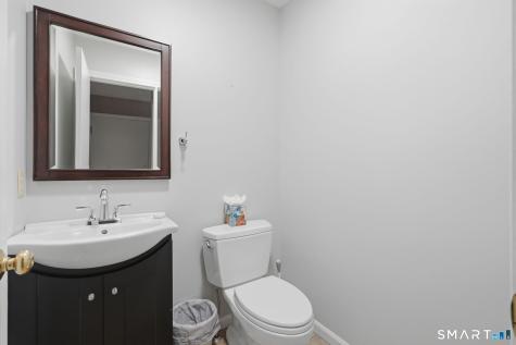 102 Crown Ridge Newington CT 06111