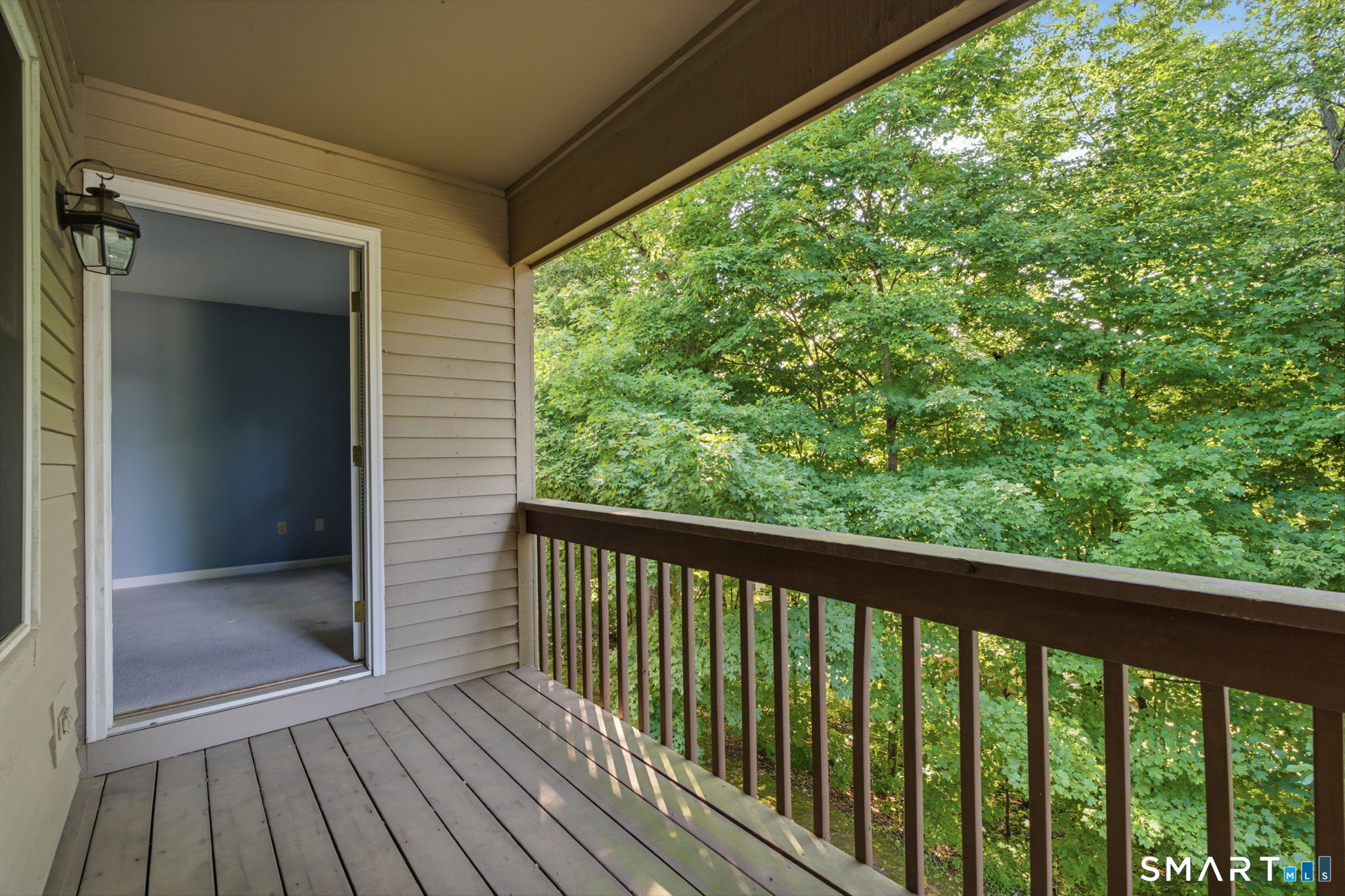 102 Crown Ridge Newington CT 06111