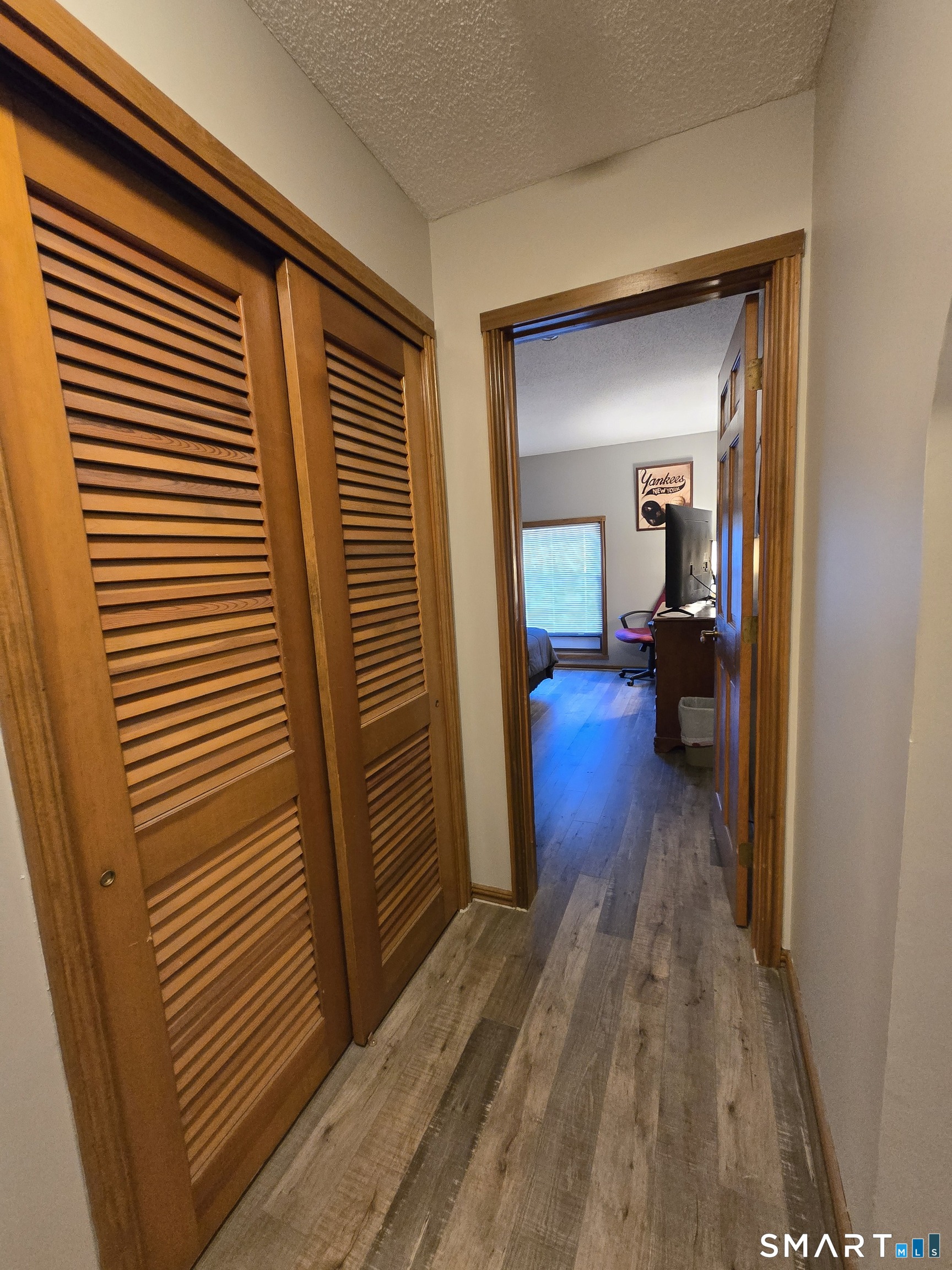 24 West Road Ellington CT 06029