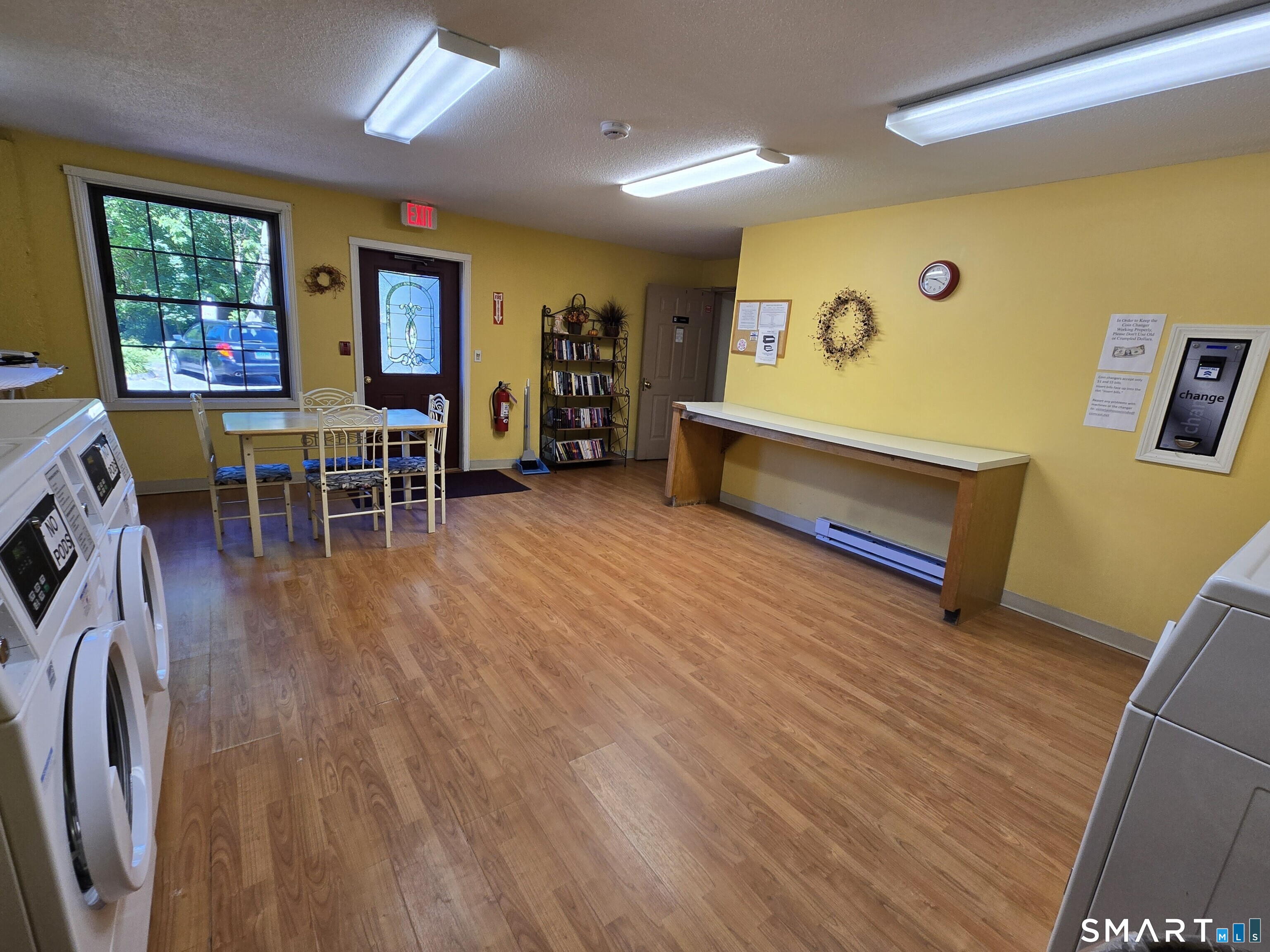 24 West Road Ellington CT 06029
