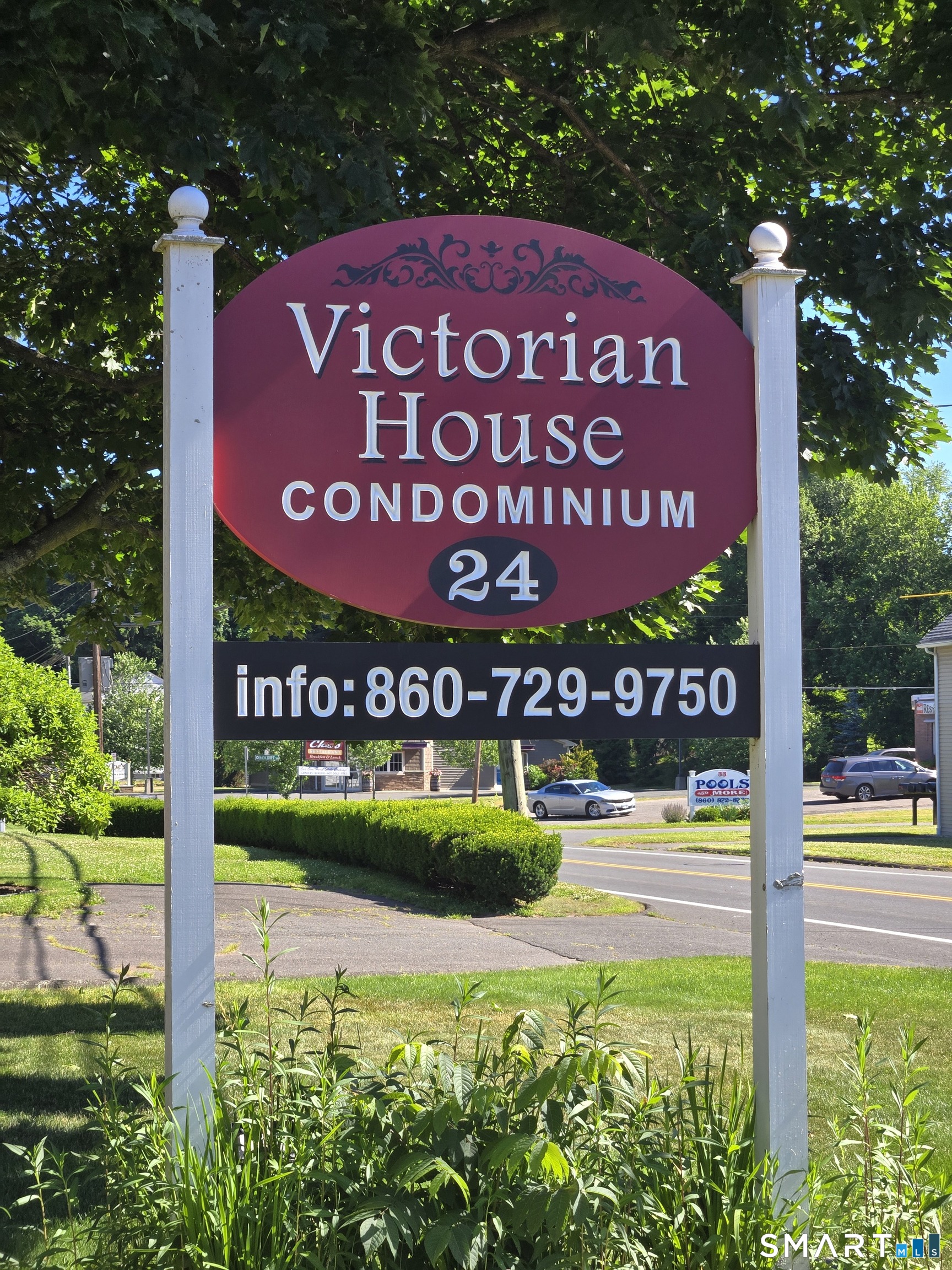 24 West Road Ellington CT 06029