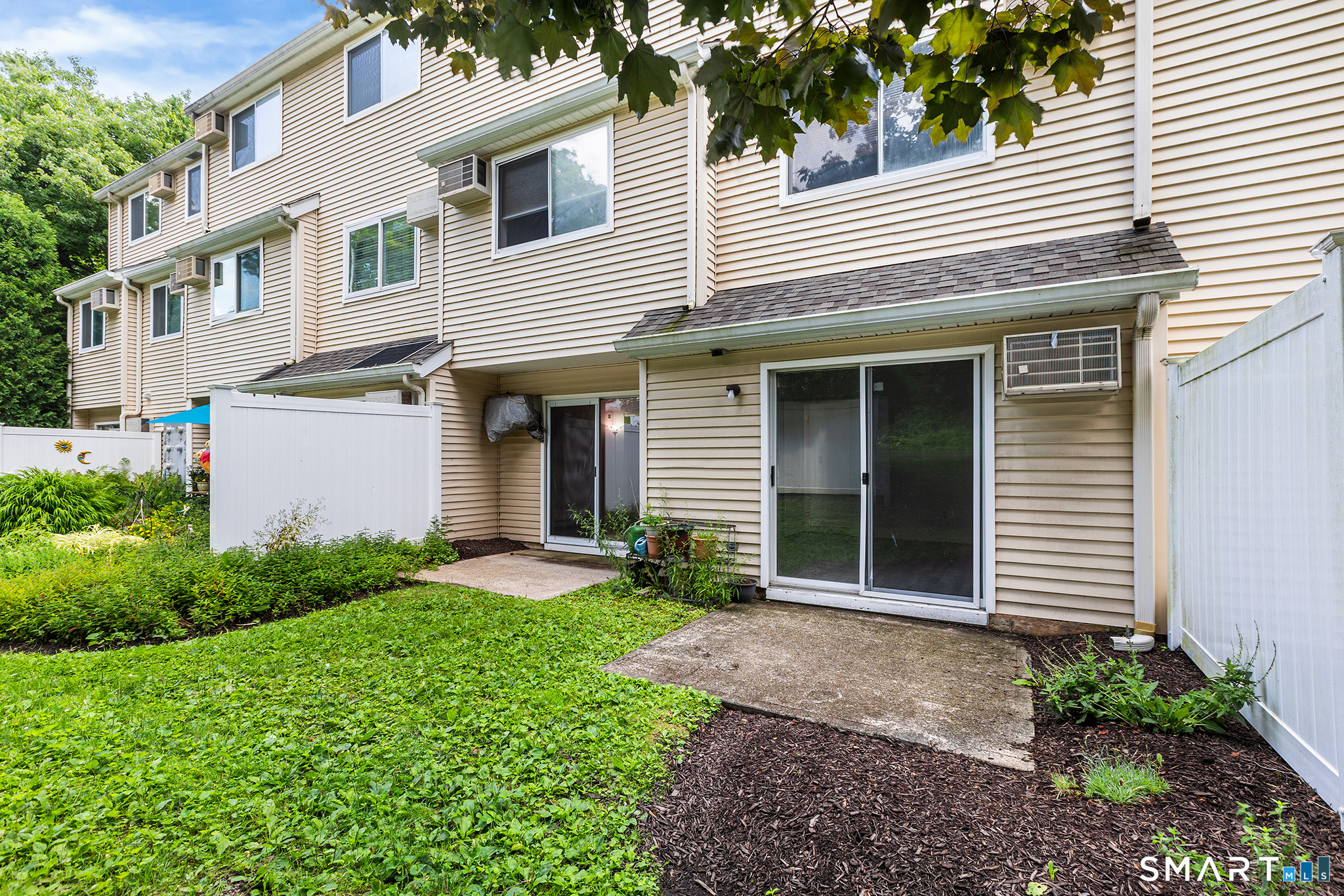 8 Rose Lane Danbury CT 06811
