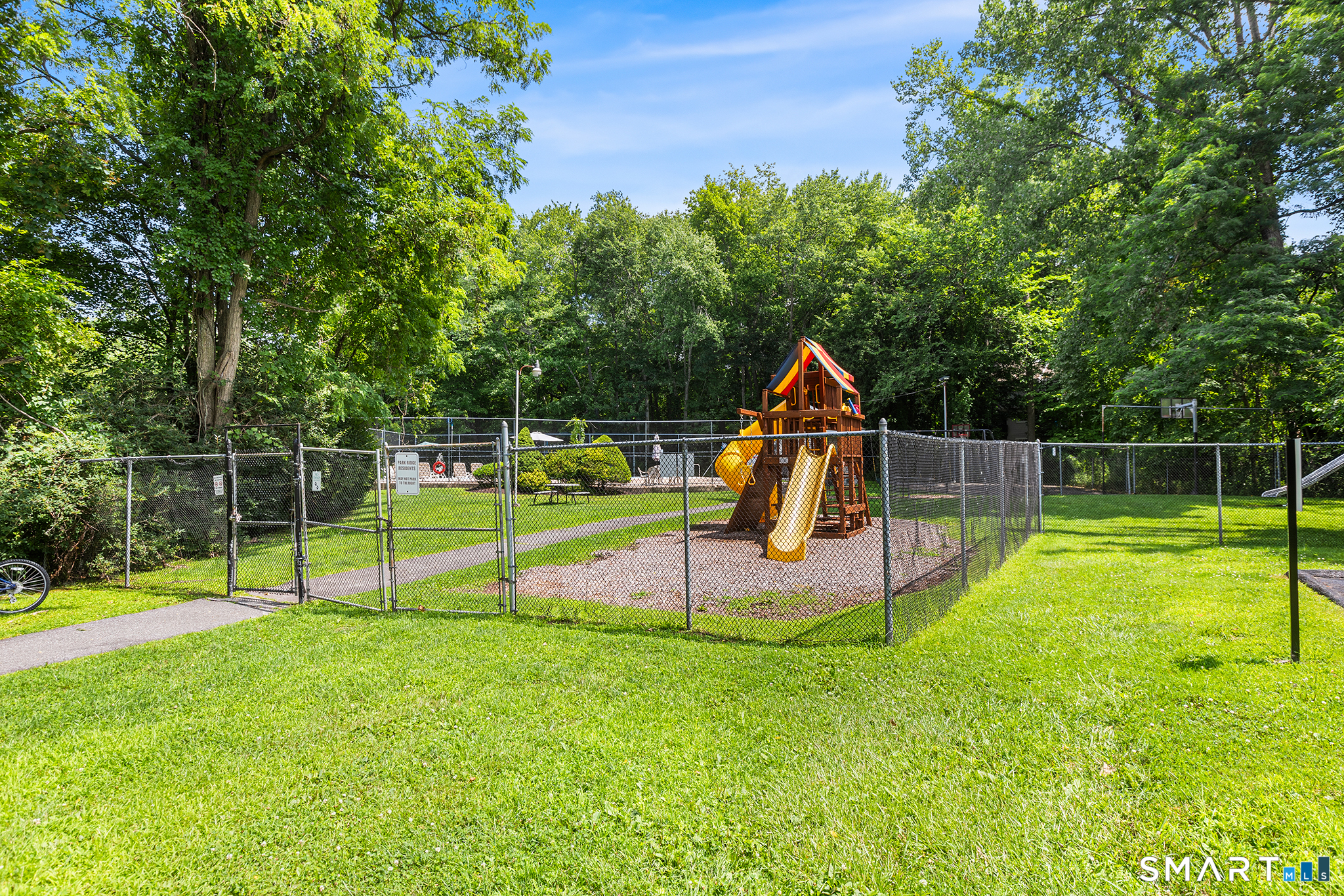 8 Rose Lane Danbury CT 06811