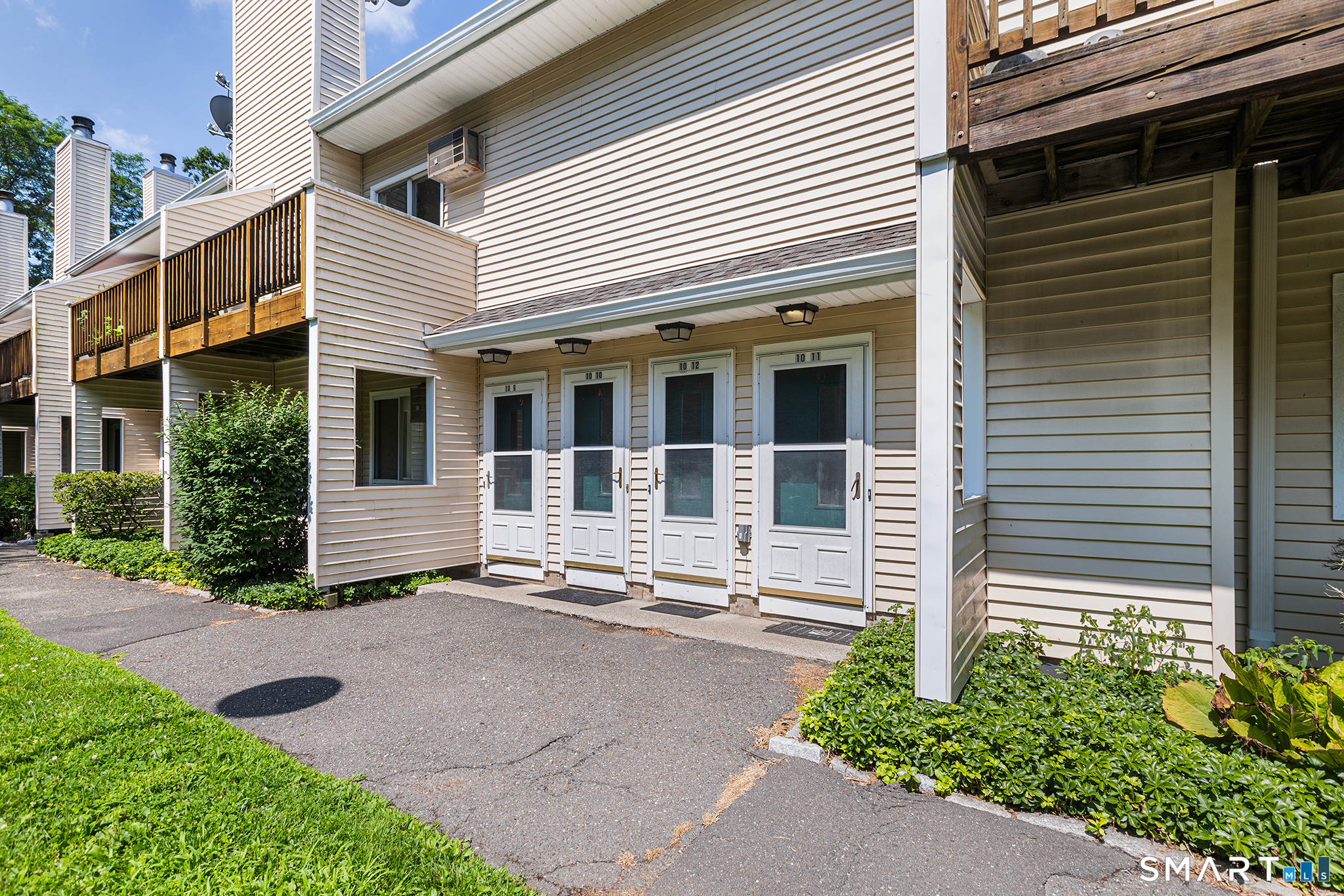8 Rose Lane Danbury CT 06811