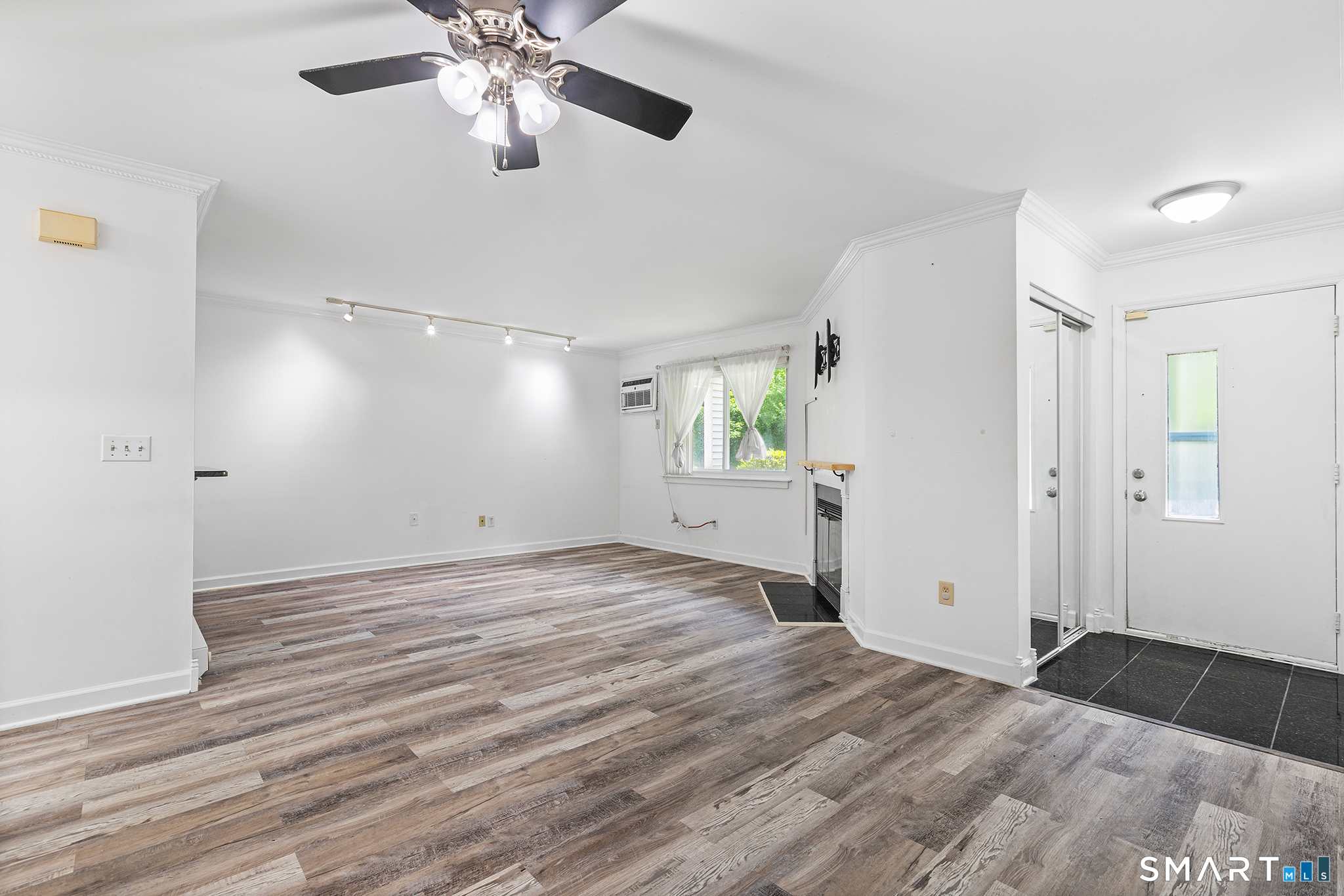 8 Rose Lane Danbury CT 06811