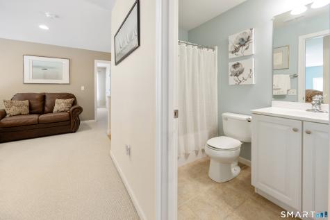 30 Wadsworth Lane Wallingford CT 06492