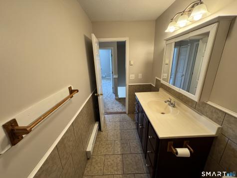 515 Scott Road Waterbury CT 06705