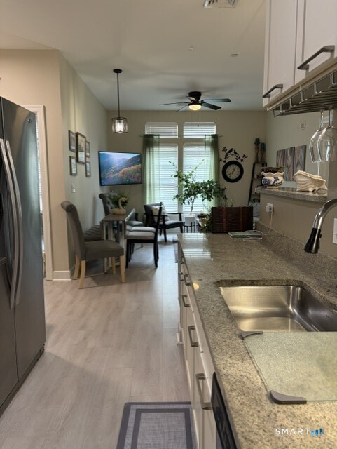 38 Hope Street East Lyme CT 06357