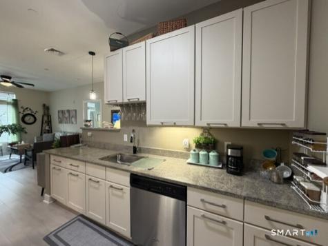 38 Hope Street East Lyme CT 06357