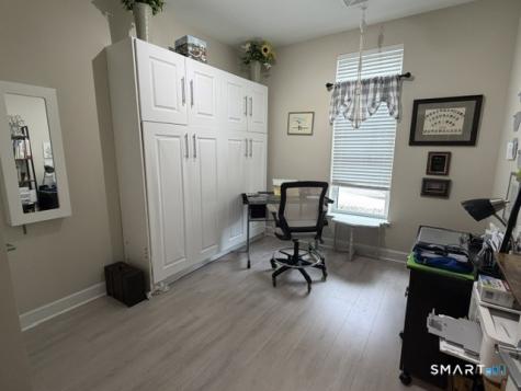 38 Hope Street East Lyme CT 06357