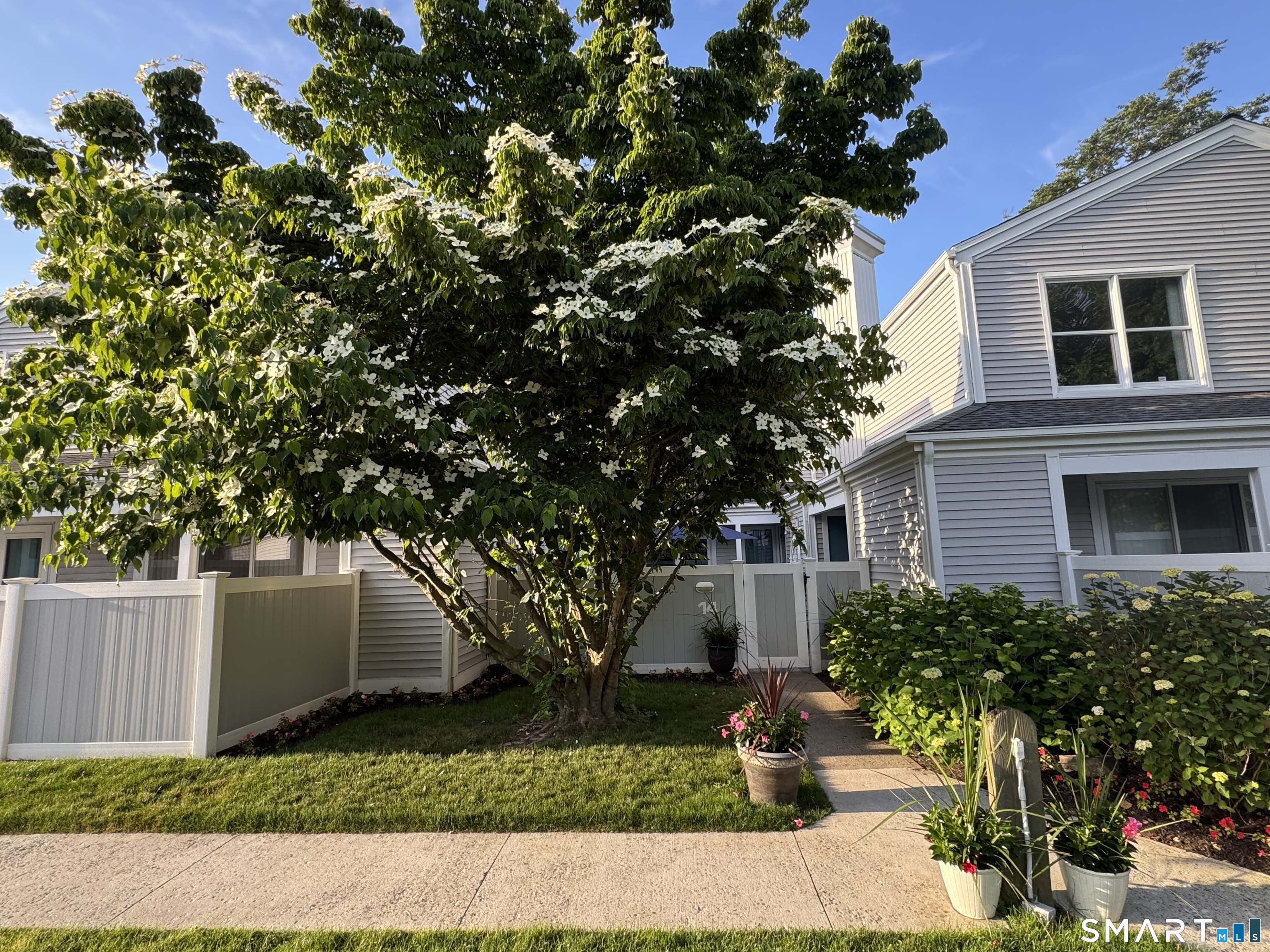 175 South End Road East Haven CT 06512