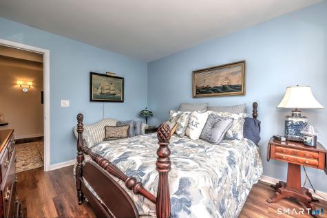175 South End Road East Haven CT 06512