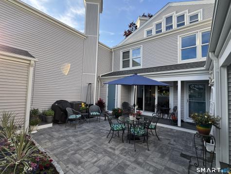 175 South End Road East Haven CT 06512