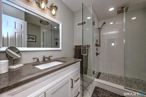 175 South End Road East Haven CT 06512