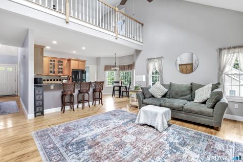 132 Meadow Brook Road Oxford CT 06478