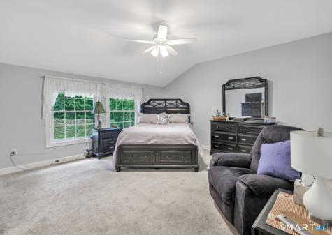 132 Meadow Brook Road Oxford CT 06478