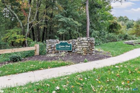 132 Meadow Brook Road Oxford CT 06478