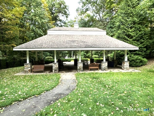 132 Meadow Brook Road Oxford CT 06478