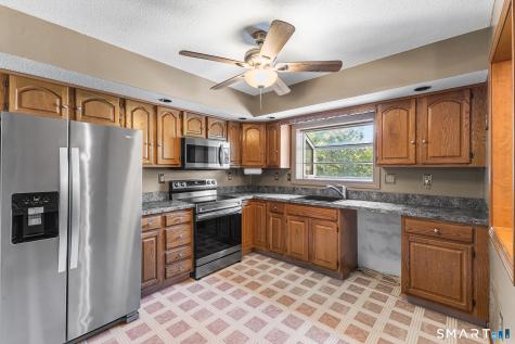 882 North Colony Road Meriden CT 06450