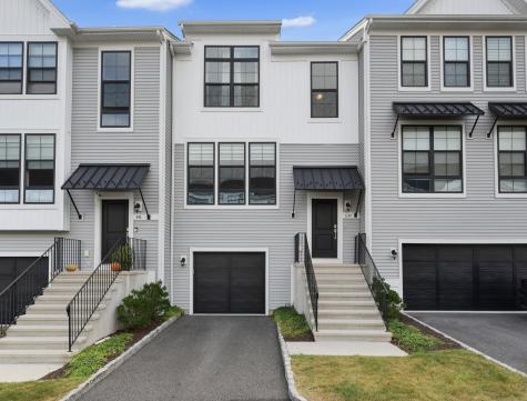 139 Brentwood Circle Danbury CT 06810