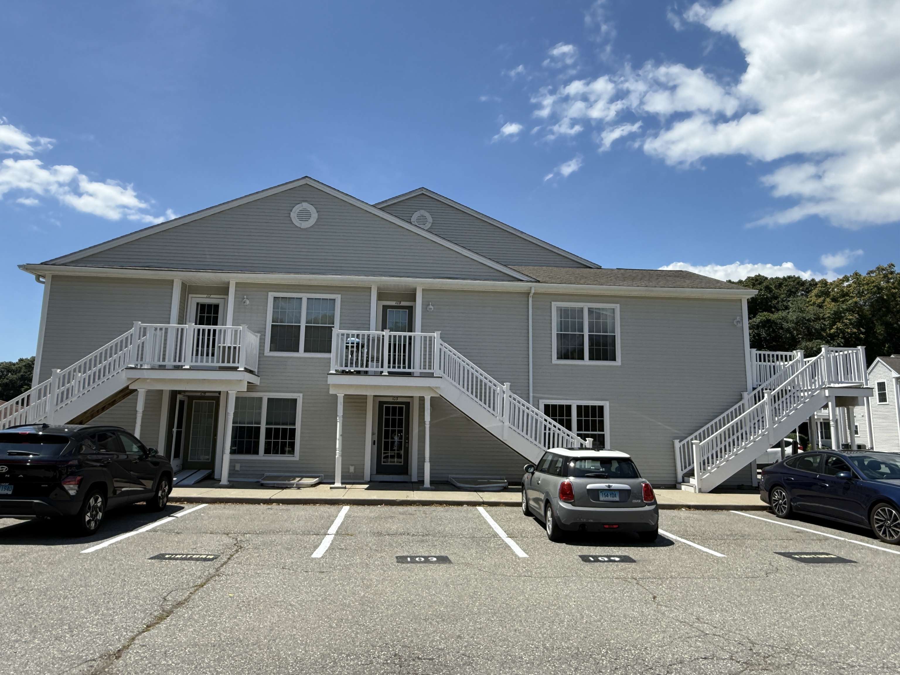 136 Meridian Street Groton CT 06340