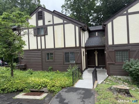10 Tara Drive Brookfield CT 06804
