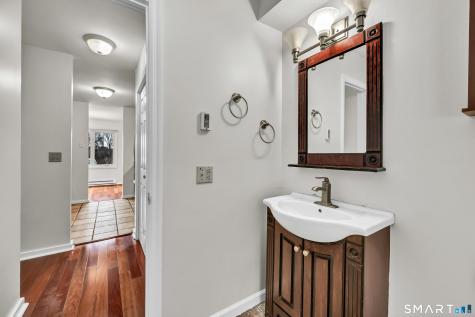 15 Twin Oaks New Milford CT 06776