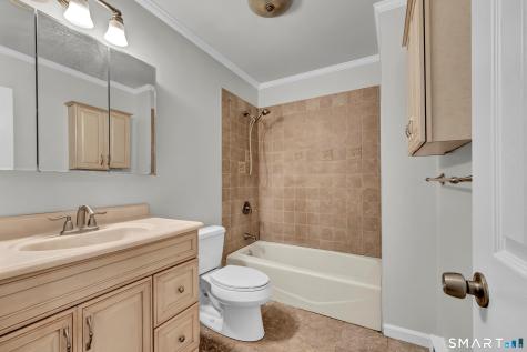 15 Twin Oaks New Milford CT 06776