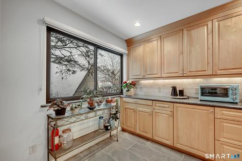 859 Heritage Village Southbury CT 06488