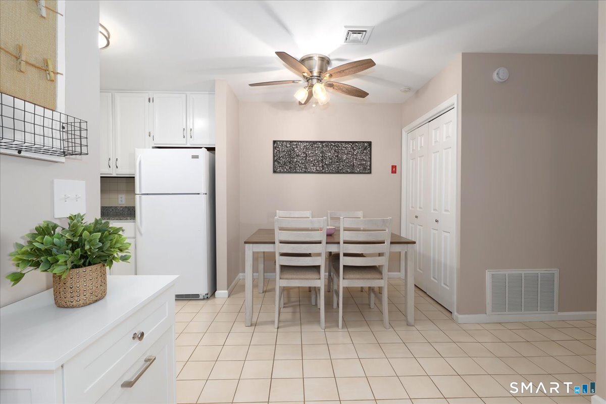 34 Hawley Glen Stratford CT 06614
