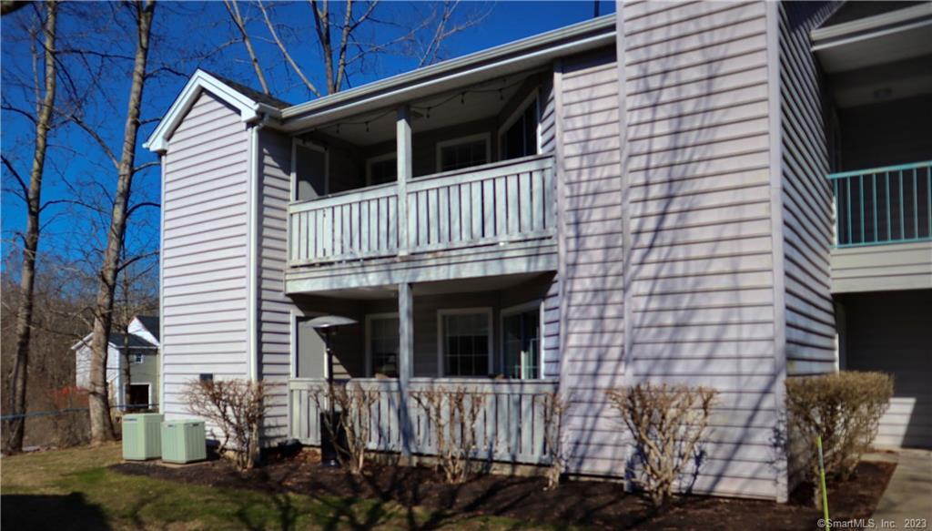 9 Chase Oak Court Groton CT 06340