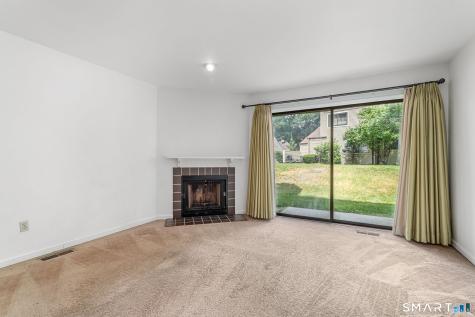 33 Deer Run Bethel CT 06801