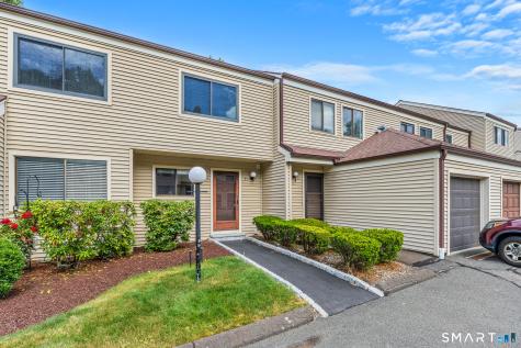 33 Deer Run Bethel CT 06801
