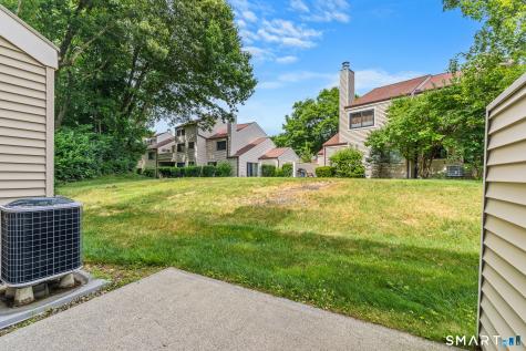 33 Deer Run Bethel CT 06801