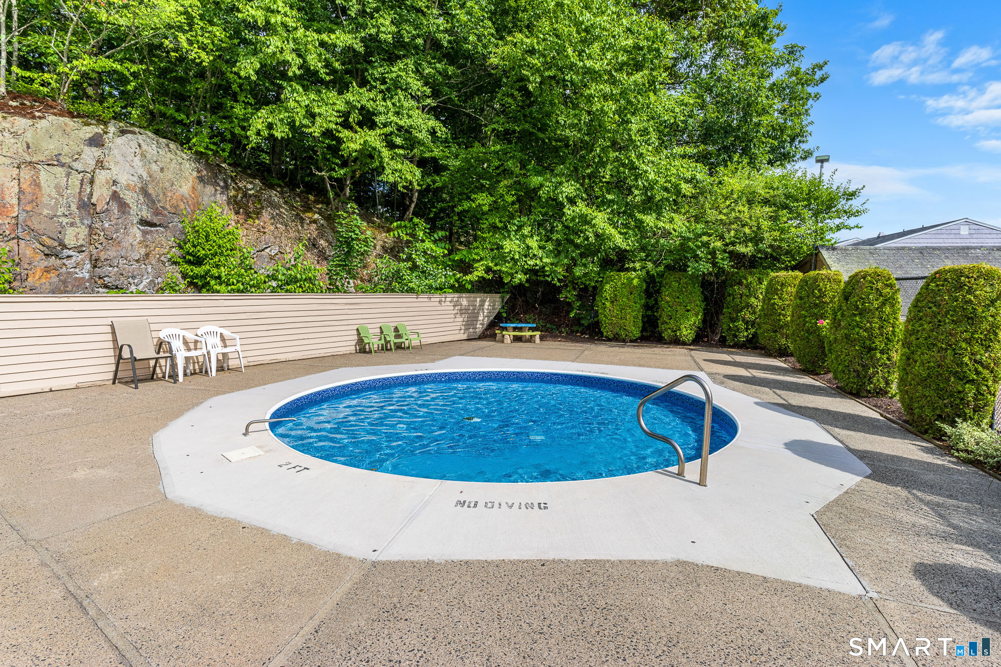 33 Deer Run Bethel CT 06801