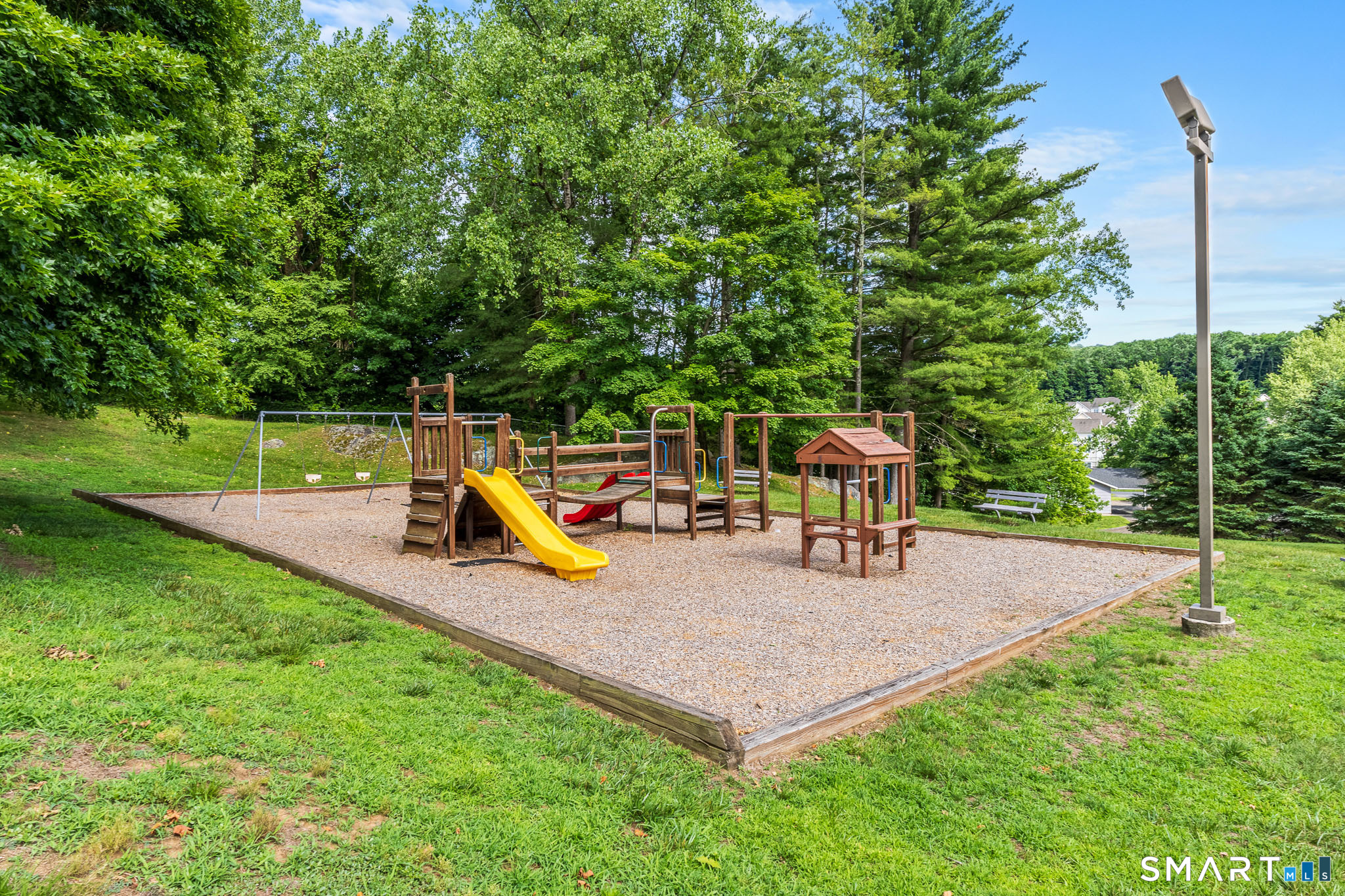 33 Deer Run Bethel CT 06801