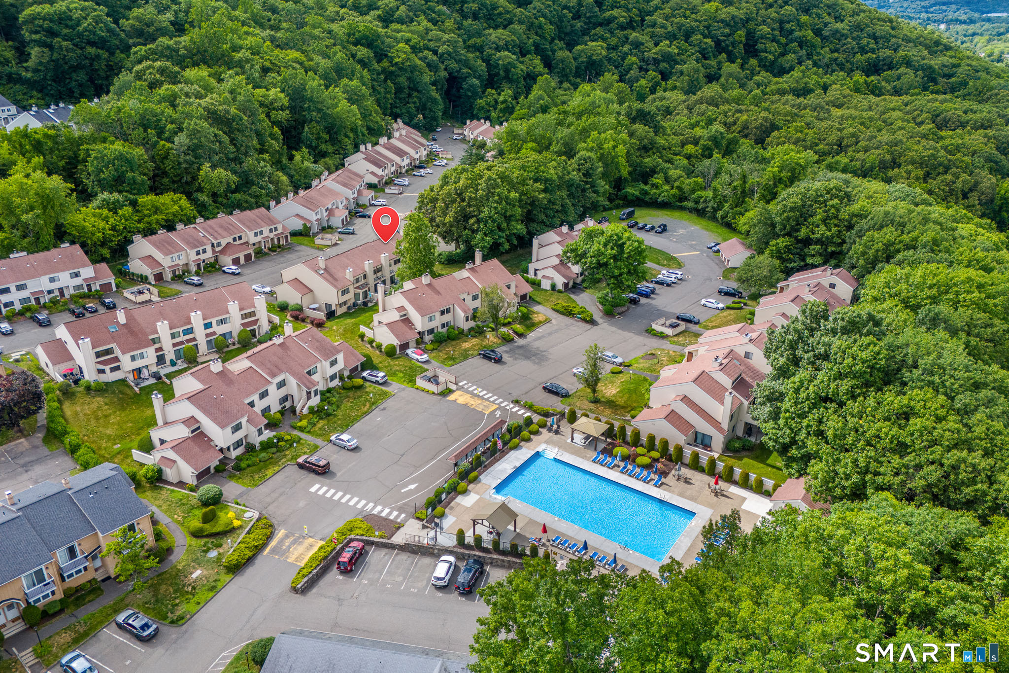 33 Deer Run Bethel CT 06801