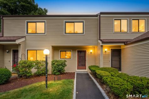 33 Deer Run Bethel CT 06801