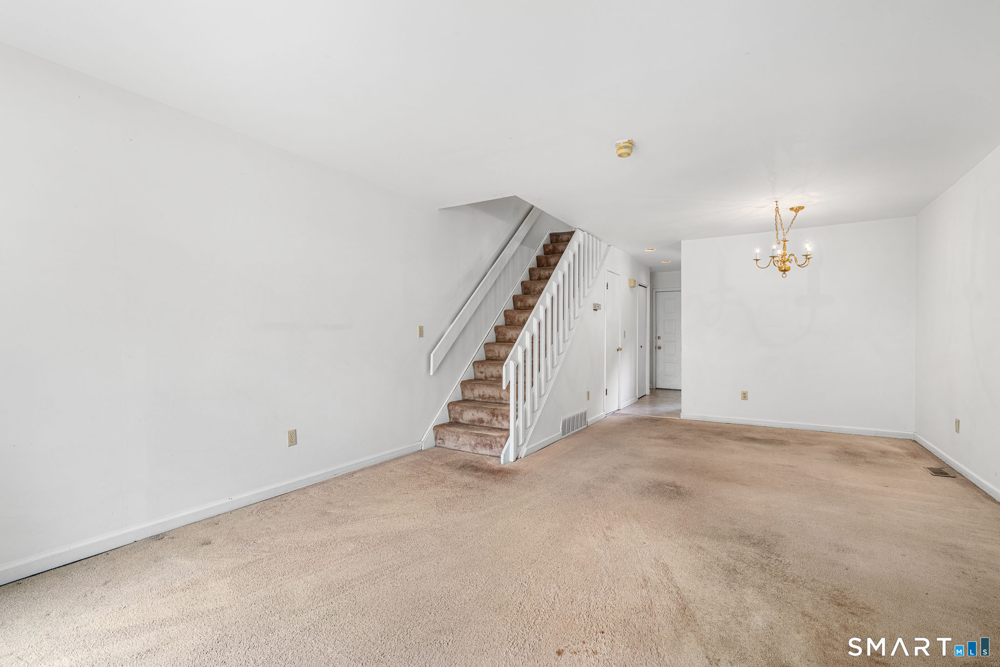 33 Deer Run Bethel CT 06801