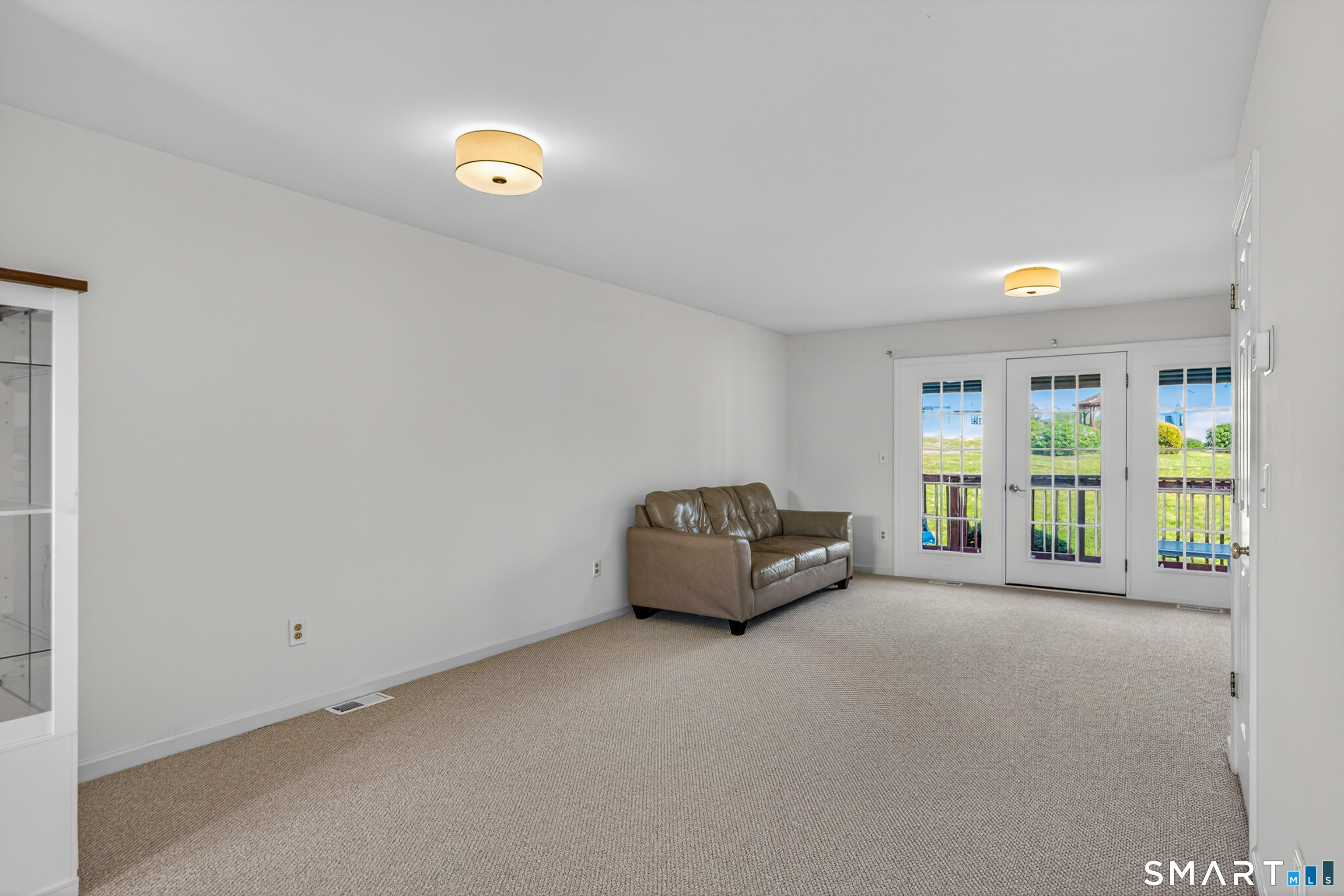 560 Silver Sands Road East Haven CT 06512