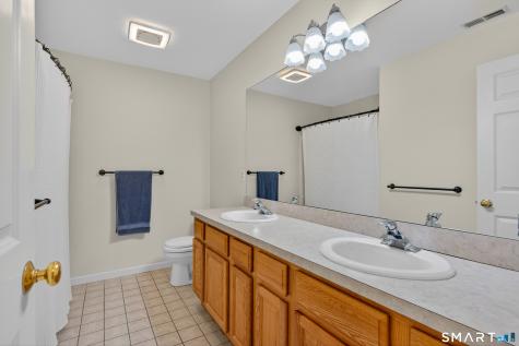 560 Silver Sands Road East Haven CT 06512