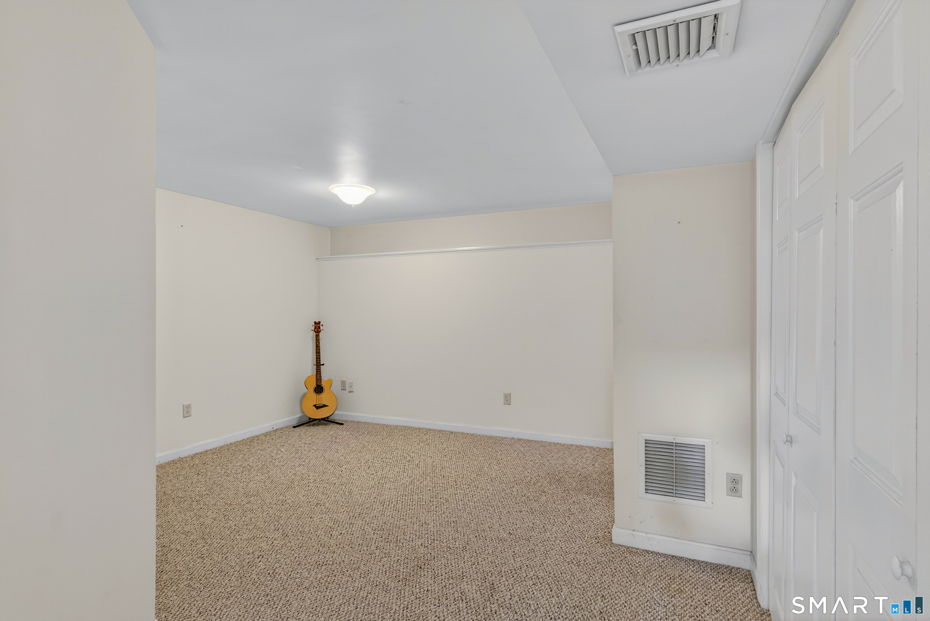 560 Silver Sands Road East Haven CT 06512