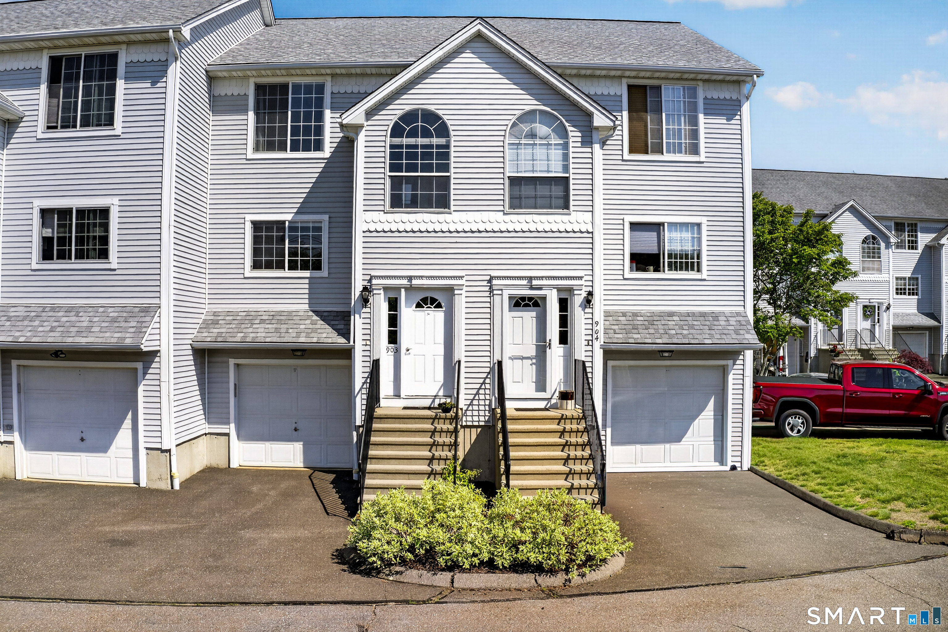 560 Silver Sands Road East Haven CT 06512