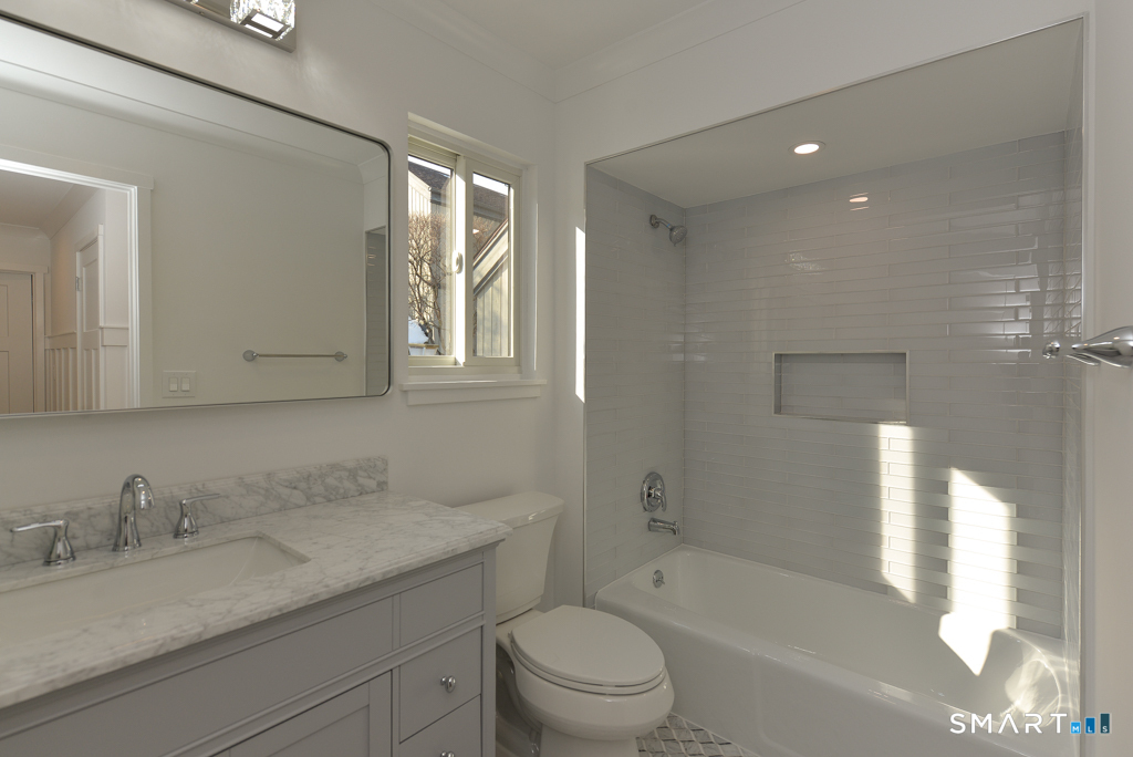 191 Heritage Village Southbury CT 06488