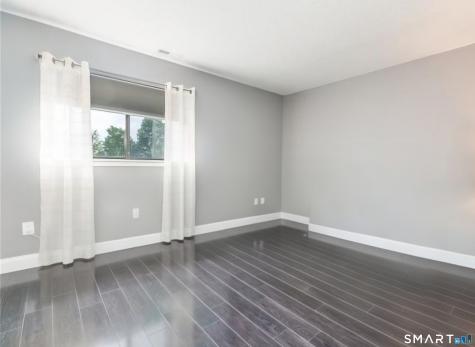 1 Canterbury Court Middletown CT 06457
