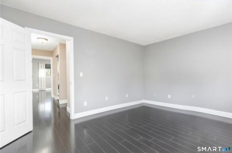 1 Canterbury Court Middletown CT 06457