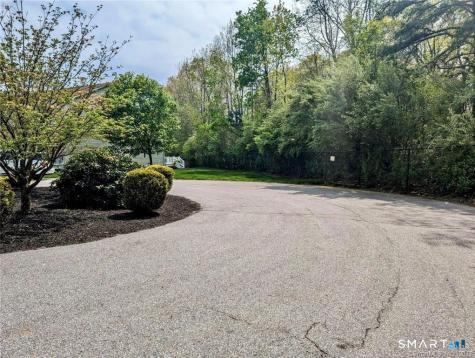 705 Lainey Lane Killingly CT 06239