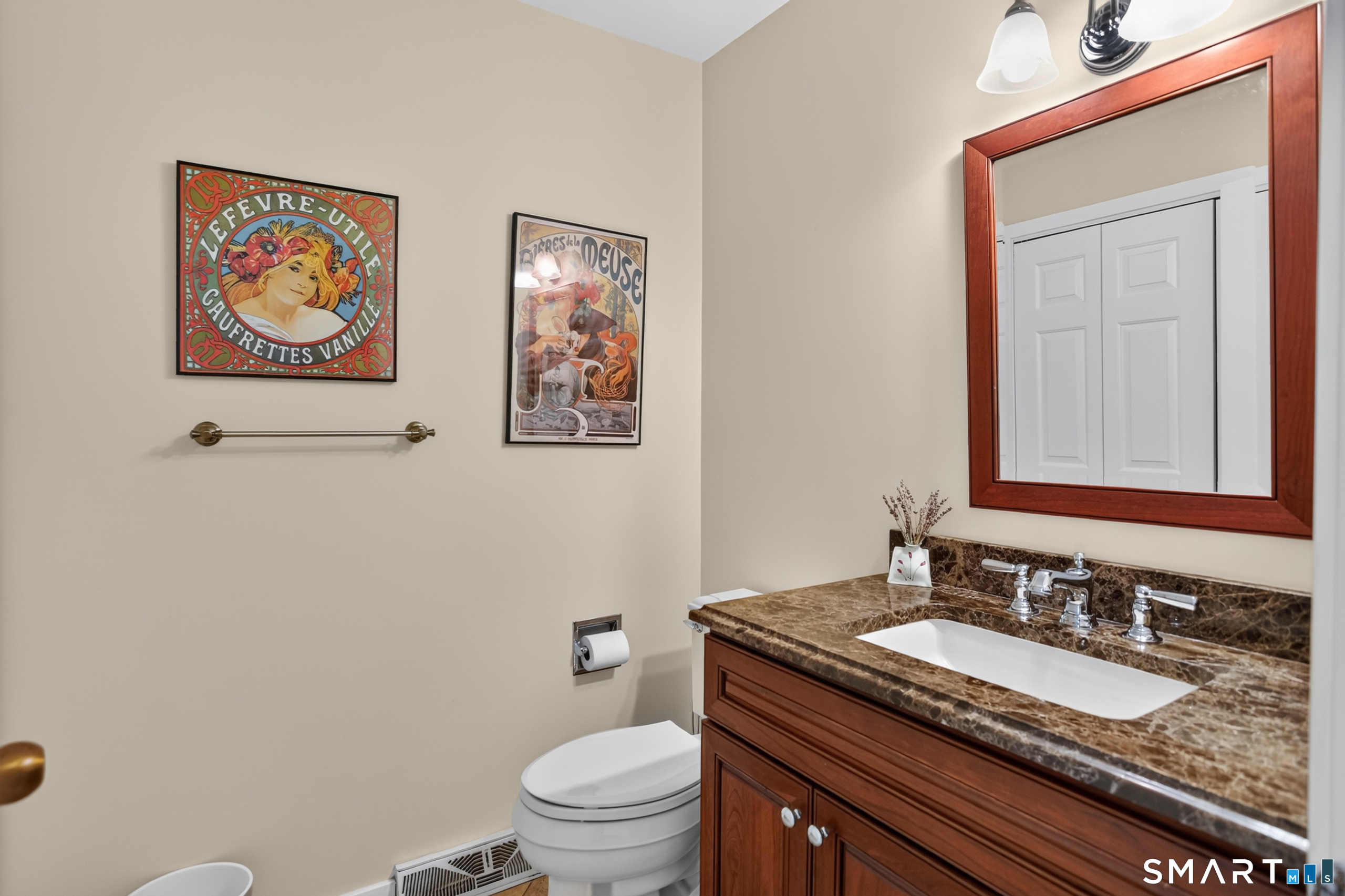 192 Glengarry Road Fairfield CT 06825
